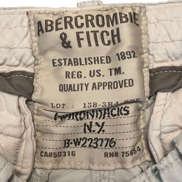Vintage Abercrombie Fitch Distressed Cargo Shorts Mens 32 Khaki Utility Baggy 9” - Picture 6 of 10